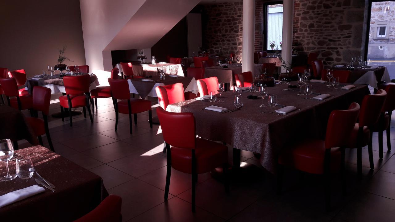 Les Pierres Folles Rozier-en-Donzy Exterior foto