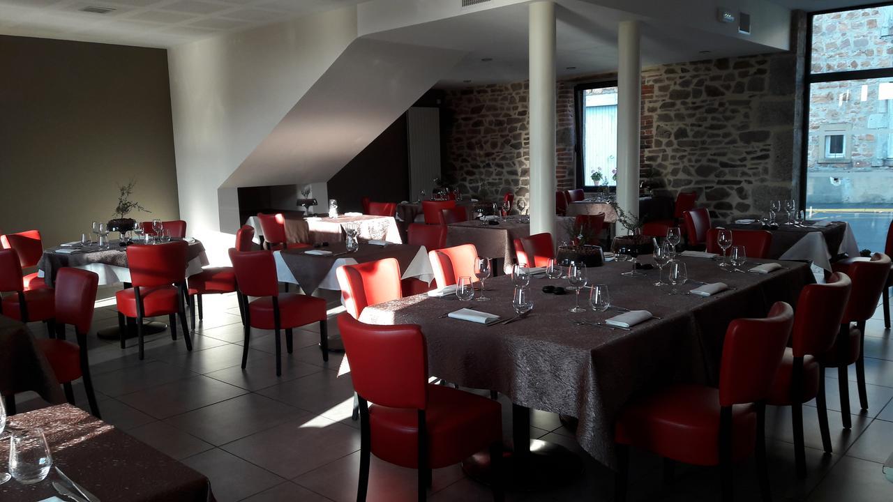 Les Pierres Folles Rozier-en-Donzy Exterior foto